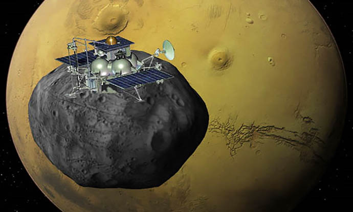The satellite of Mars - the huge spaceship